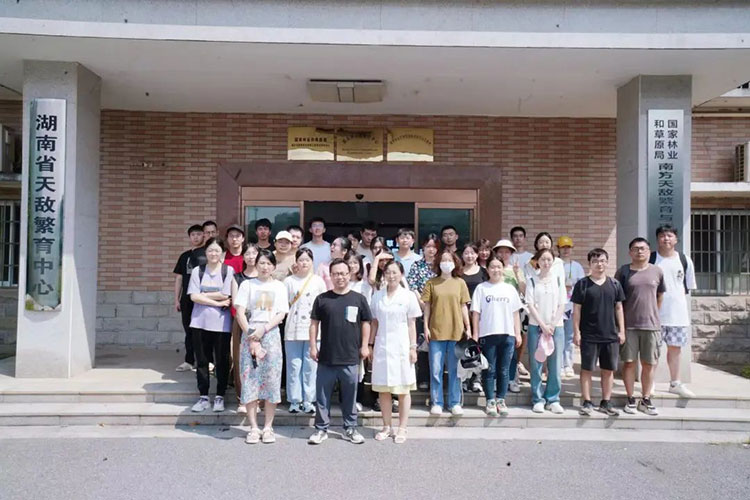 又是一年開(kāi)學(xué)季：2020級(jí)林科大師生走進(jìn)南方天敵繁育與應(yīng)用工程技術(shù)研究中心參觀學(xué)習(xí)